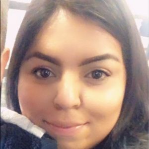 Meet your Posher, Ana